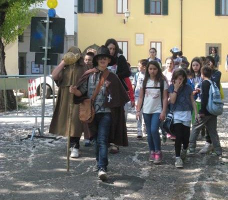 Sui passi del pellegrino: camminare, conoscere, crescere