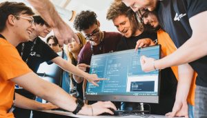 Ripartono le Discovery Piscine di 42 Firenze: workshop gratuiti per avvicinarsi al coding, all’AI e allo sviluppo web